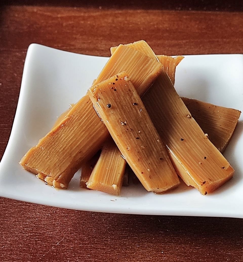 完全発酵でまろやかな旨味が引き出された味付けメンマ|メンマ屋大門